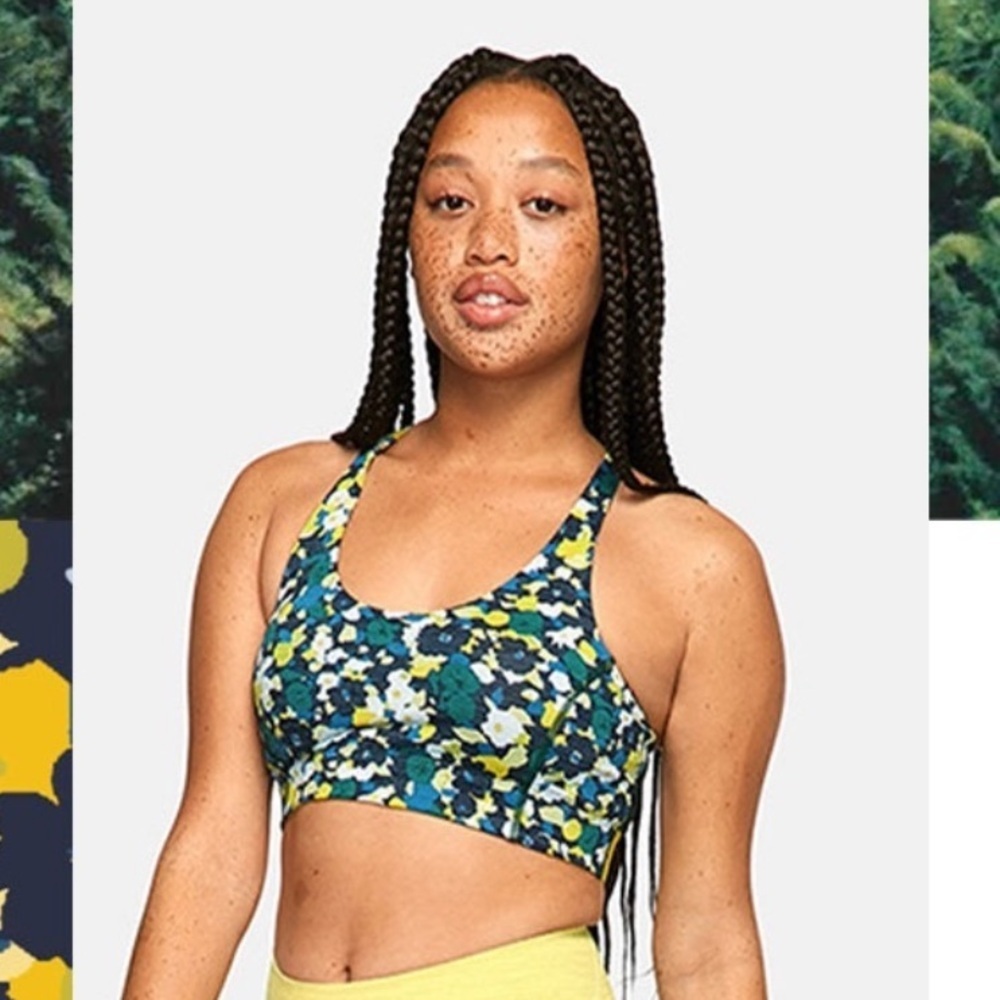 Outdoor Voices Black and Green Sports Bra